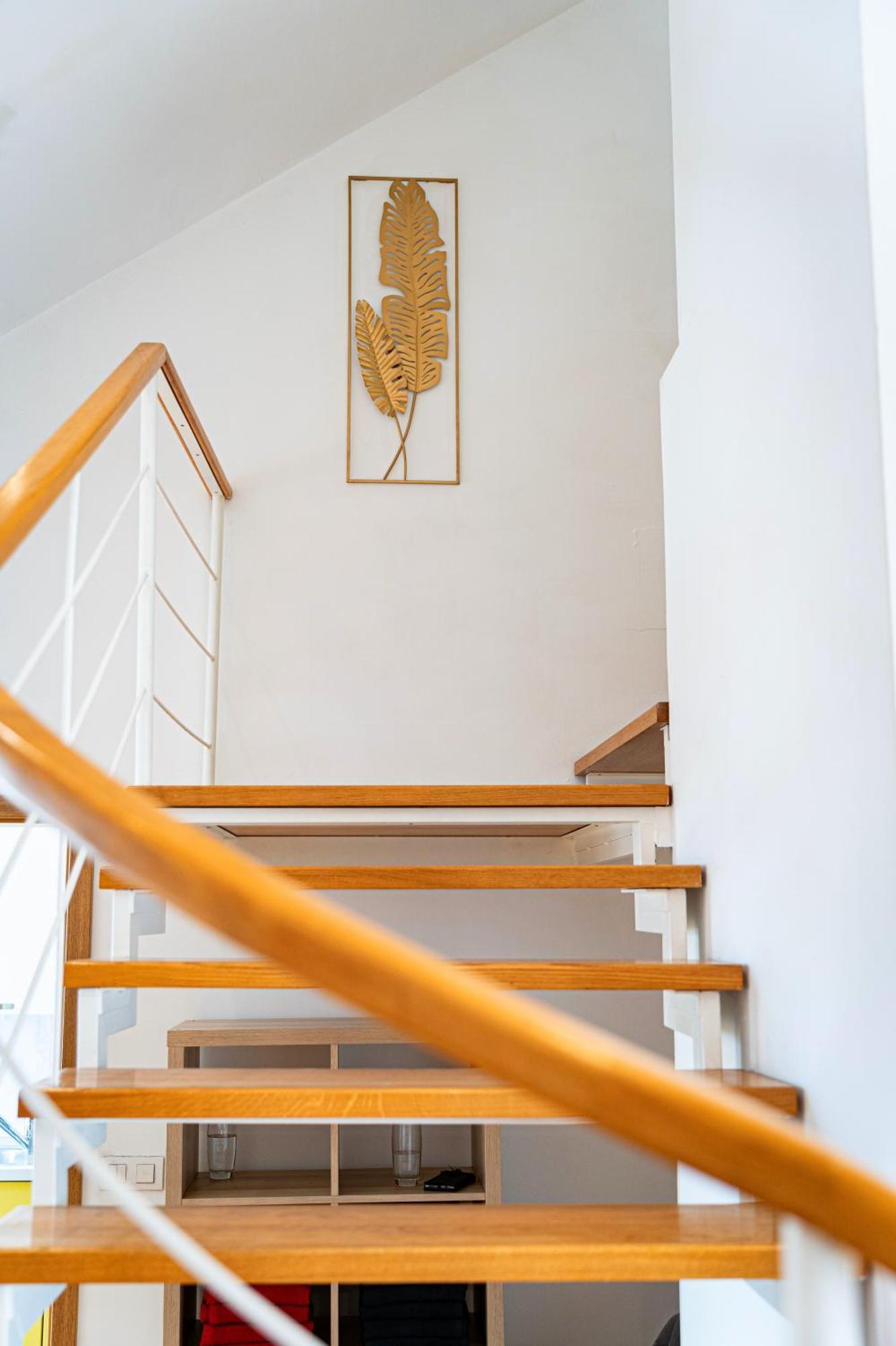 Golden River Apartment براغ المظهر الخارجي الصورة